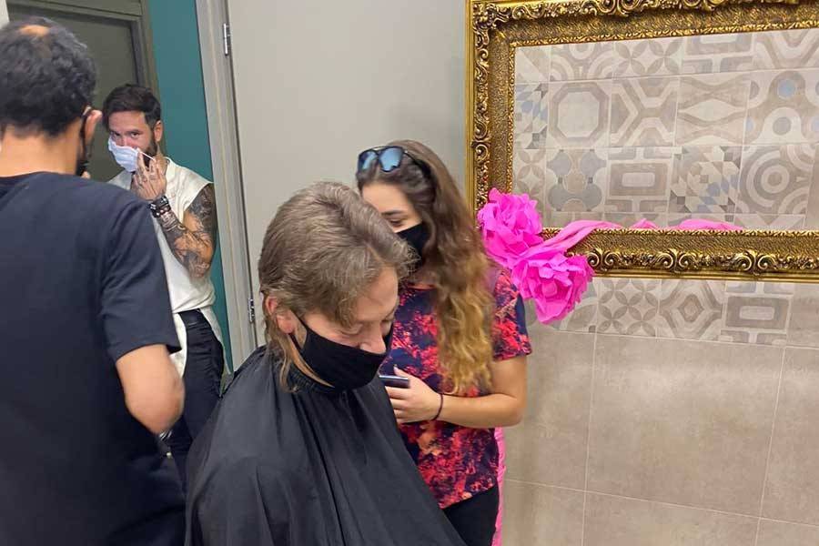 Η Bergmann Kord προσφέρει κούρεμα σε εθελοντές στο πλαίσιo της πρωτοβουλίας κοινωνικής υπευθυνότητας Hair for Help