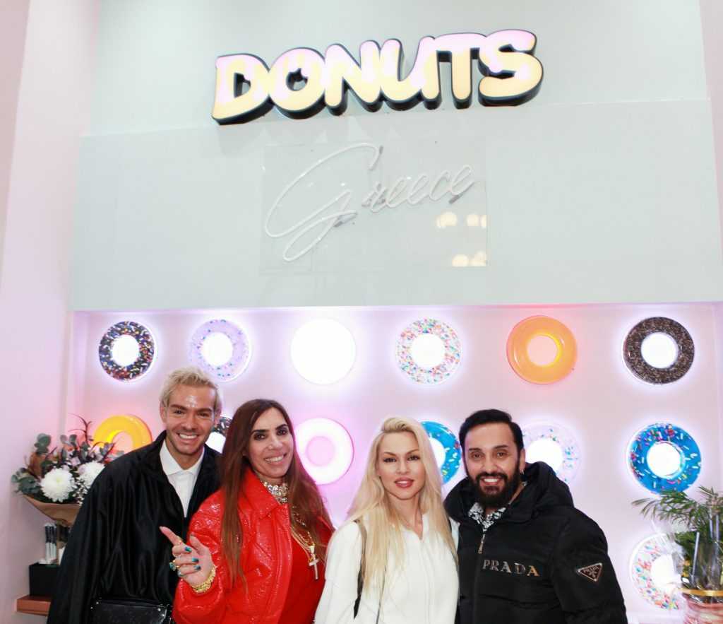 Λαχταριστό Opening Party του πρώτου Dessert Bar στην Ελλάδα, του αγαπημένου Brand “Royal Donuts”!