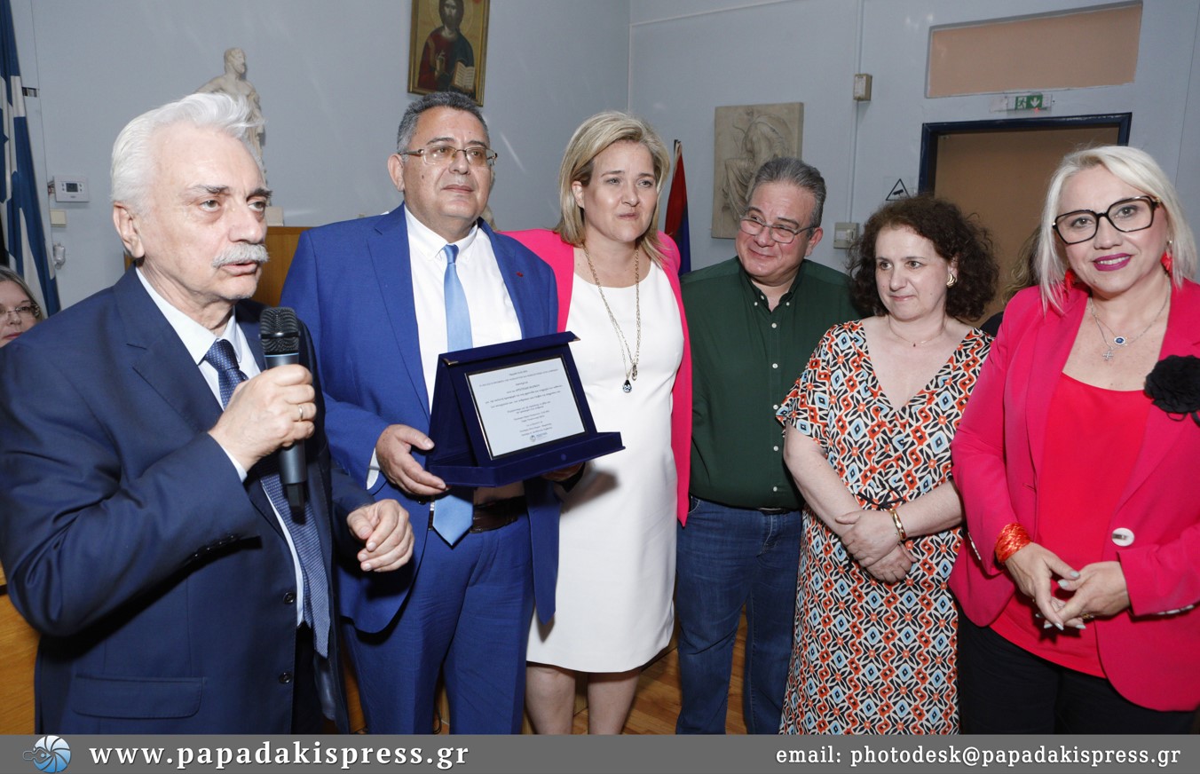Αντώνης Αυγερινός ( Πρόεδρος του Ελληνικού Ερυθρού Σταυρού - ΕΕΣ) Αριστείδης Μάρκου Ρίτα Μωραιτάκη Πικρού ( Πρόεδρος και Διευθύνουσα Σύμβουλος ΕΚΑΠΤΥ ) Νίκος Κακαβάς ΧΧΧ Νατάσσα Κανέλλου