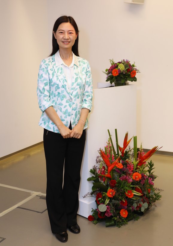 Tang Weibin ( Deputy Editor-in-Chief της “Economic Daily” )