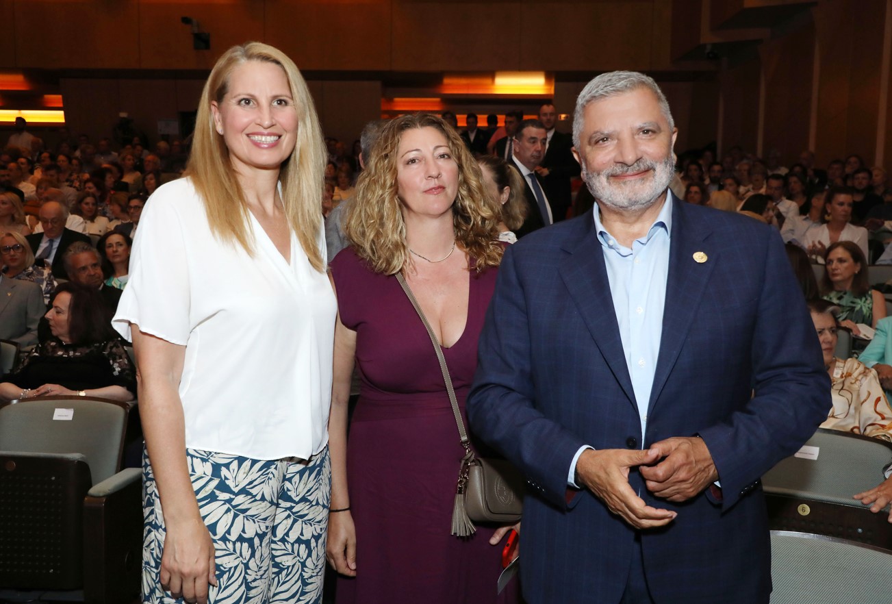 Εύη Μωραϊτίδου Γεωργία Ελληνάκη Γιώργος Πατούλης