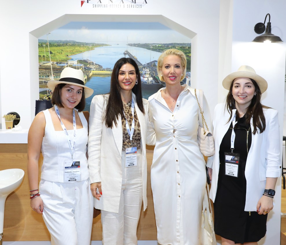 Μελίνα Τάκις ( Melina Taquis ) Μαρία Φουντουκοπούλου Κατερίνα Μονογυιού Γιολάντα Τάκης ( Yolanda Taquis )