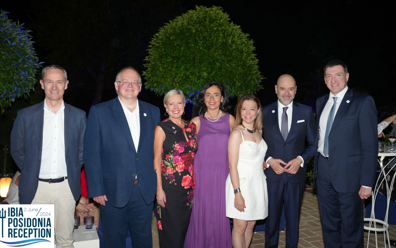 Jeroen de Vos Dr. Edmund Hughes Tahra Sergeant Valeria Sessa Sofia Konstantopoulou ( Σοφία Κωνσταντοπούλου ) Constantinos Capetanakis ( Κωνσταντίνος Καπετανάκης ) Alexander Prokopakis ( Αλέξανδρος Προκοπάκης )