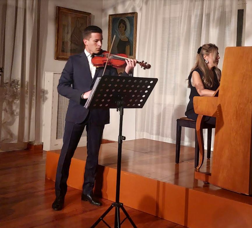 Ο κύκλος ρεσιτάλ με τον Ιωάννη Νίκολη και την πιανίστα Μαίρη Αλεξανδράτου στην Αθήνα, τον χειμώνα του 2024 σε μεγάλες sold out αίθουσες