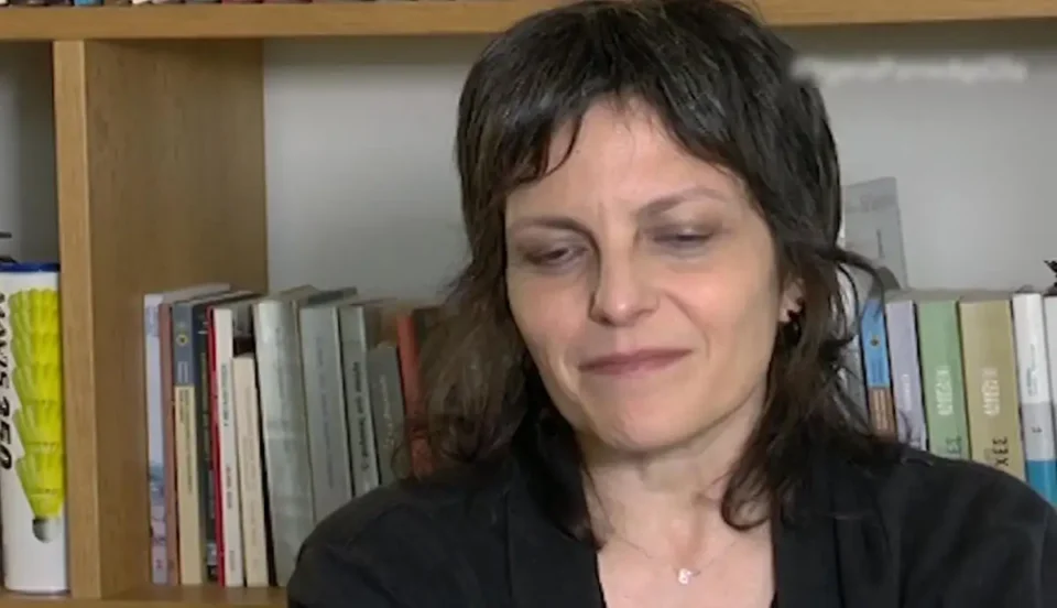 Ελεάνα Βραχάλη: "Δεν μπορούσα να φέρω το πιρούνι στο στόμα μου" - Συγκλονίζει μιλώντας για τη σκλήρυνση κατά πλάκας