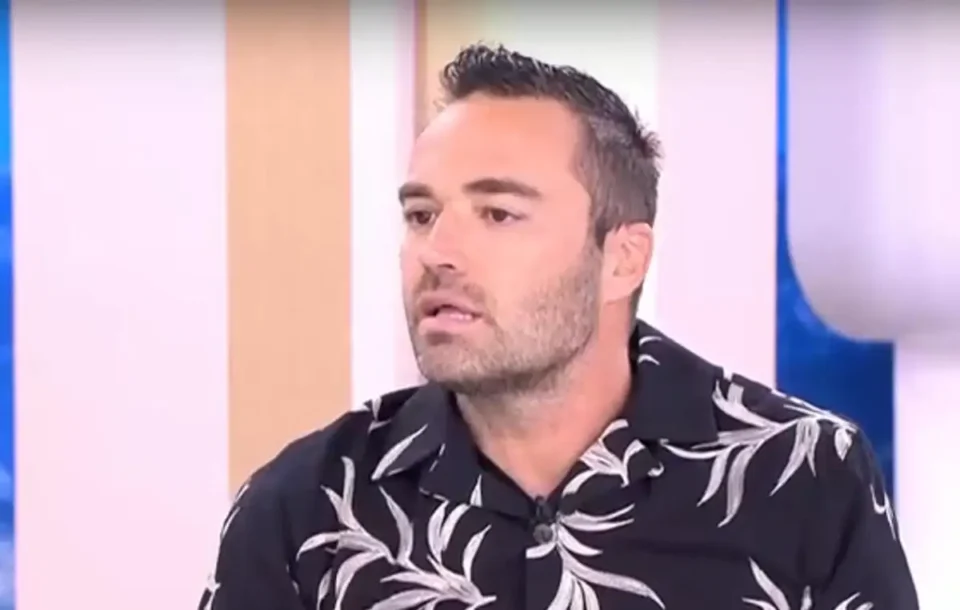 Κώστας Φραγκολιάς: Η αποκάλυψη για τη σχέση του από το εξωτερικό - "Τα έφτιαξε με έναν πολύ καλό αθλητή"