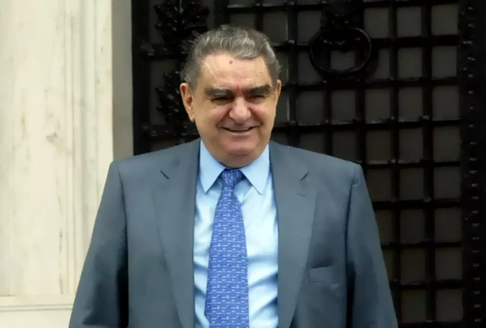 Πέθανε ο Βαρδής Βαρδινογιάννης