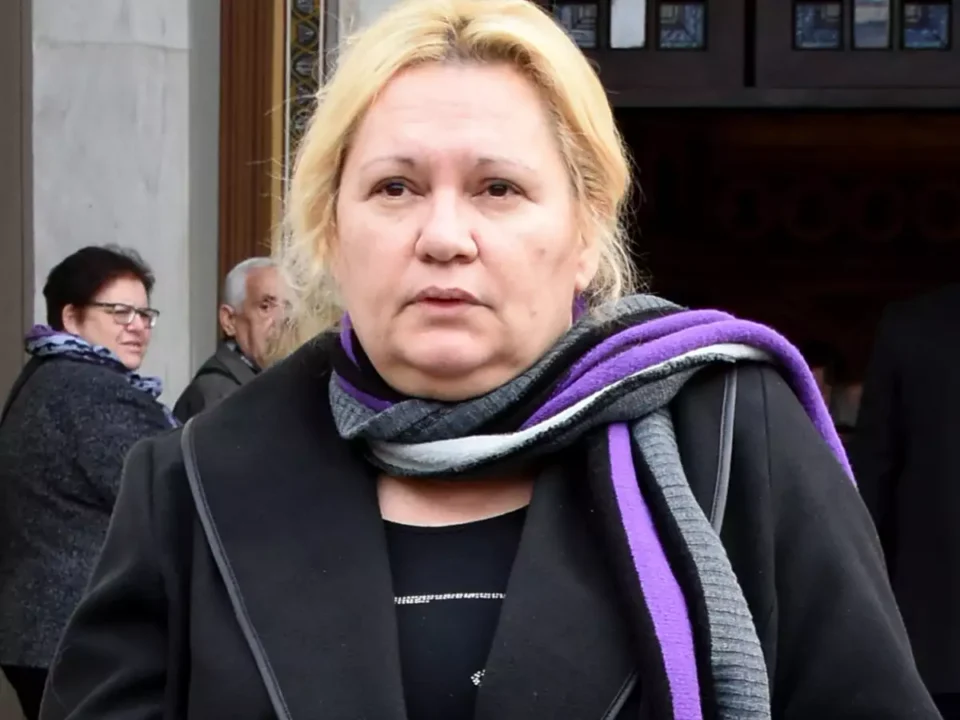 Στο νοσοκομείο η Καίτη Φίνου: Τι συνέβη;
