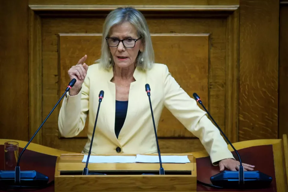 Γιώτα Πούλου: "Θα ανεξαρτητοποιηθώ τη Δευτέρα από τον ΣΥΡΙΖΑ" - Δεν ξεκαθάρισε αν θα πάει στο κόμμα Κασσελάκη