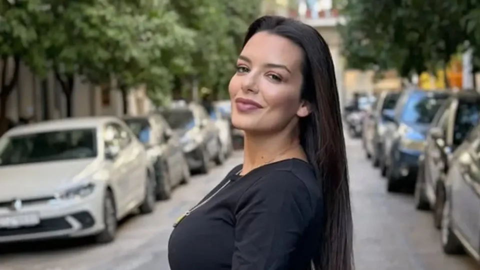 Νικολέττα Ράλλη: Στόλισε για τα Χριστούγεννα - Η ανάρτησή της στο Instagram