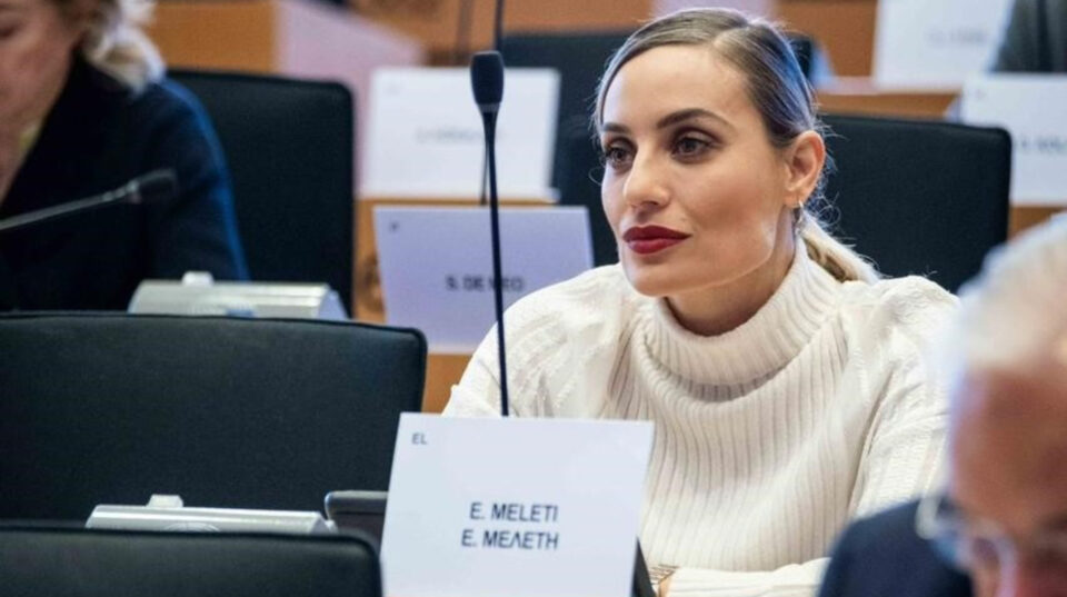 Η πρώτη νίκη της Ελεονώρας Μελέτη στο Eυρωπαϊκό Kοινοβούλιο για τη λεκτική βία στο διαδίκτυο