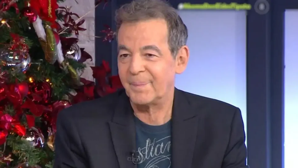 Κώστας Χαριτοδιπλωμένος: "Ήταν άλλες εποχές και ο κόσμος αγαπούσε και σεβόταν τον καλλιτέχνη"