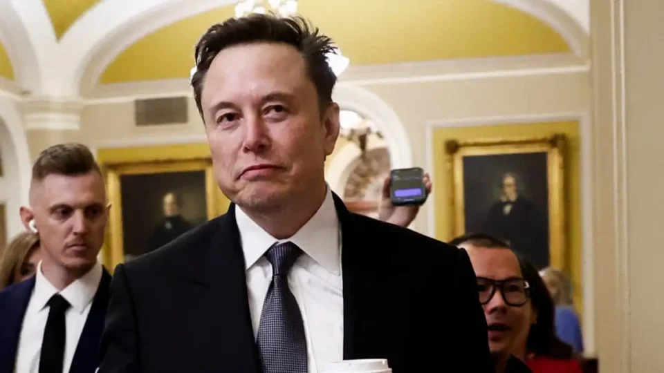 Elon Musk: Ούτε να τον βλέπουν δεν θέλουν στη Γερμανία μετά από αυτά που έγραψε