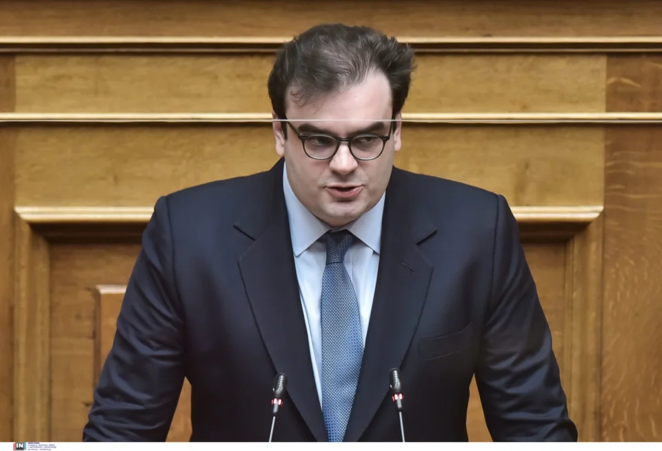 Κυριάκος Πιερρακάκης στη Βουλή: Μέσα στο 2025 θα δούμε να σπάει ένα περιττό ταμπού στη δημόσια εκπαίδευση