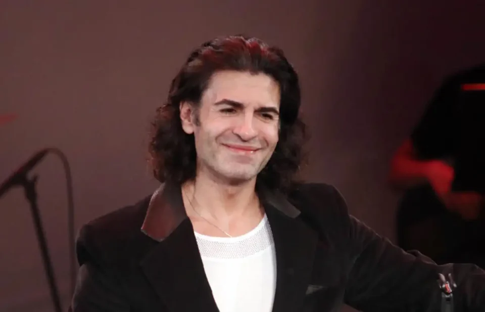 Παναγιώτης Πετράκης: "Δεν θα πω εγώ Χριστός Ανέστη αν η ζωή μου έχει μέσα τον Χριστό για να μην προσβληθεί ο άλλος;"