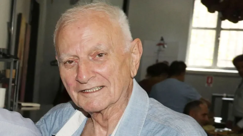 Κώστας Χαρδαβέλλας: Η ΕΣΗΕΑ αποχαιρετά τον δημοσιογράφο