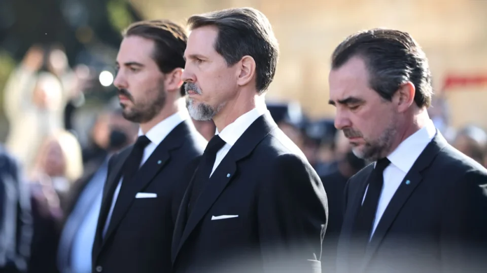 Χωρίς ορκωμοσία η απόκτηση ιθαγένειας για τα παιδιά του τέως βασιλιά
