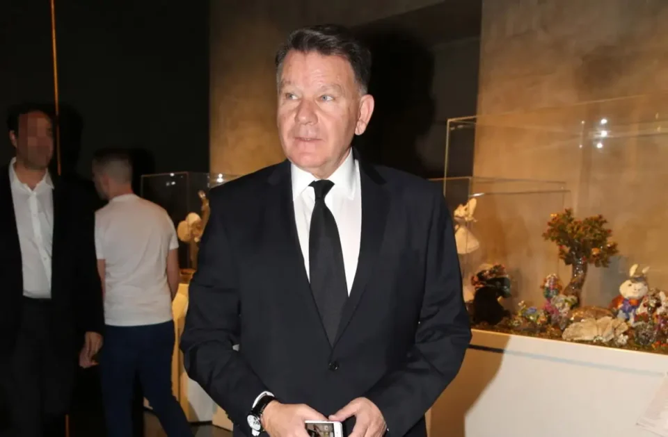 Αλέξης Κούγιας: "Δημοσιοποιώ αυτή τη φωτογραφία για να βουλώσουν το στόμα τους οι συκοφάντες που με λένε ομοφοβικό"