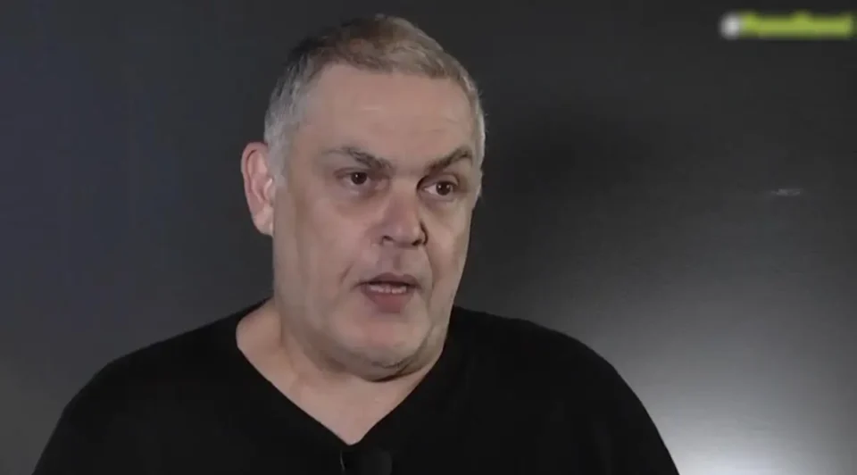 Αντώνης Λουδάρος: "Όλοι μας λίγο πολύ έχουμε κακοποιηθεί και έχουμε κακοποιήσει"
