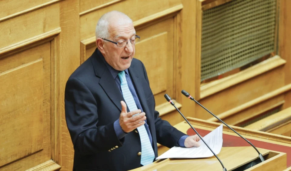 Νικήτας Κακλαμάνης: Η πολιτική σταδιοδρομία - Εκλέγεται βουλευτής με τη ΝΔ από το 1990