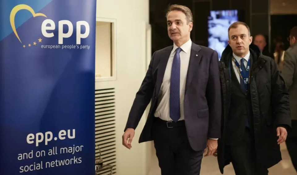 Οι ευχαριστίες Χατζηβασιλείου στον Κυριάκο Μητσοτάκη για τη θέση του υφυπουργού Εξωτερικών: "Θα εργαστώ σκληρά για τη συνέχιση της στρατηγικής του Κώστα Φραγκογιάννη"