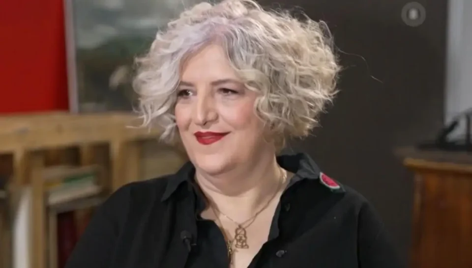 Μάρθα Φριντζήλα: "Έβλεπα να σκυλιάζουν στα δυο παράθυρα και εγώ στη μέση ήμουν με τον ήλιο του ΠΑΣΟΚ"