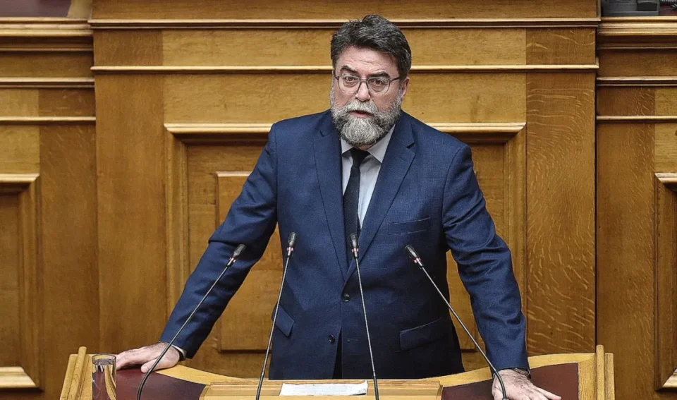 Βασίλης Οικονόμου: "Με την ψήφιση του νέου ΚΟΚ έρχονται 388 κάμερες στα φανάρια και 1.000 κάμερες στις λεωφορειολωρίδες"