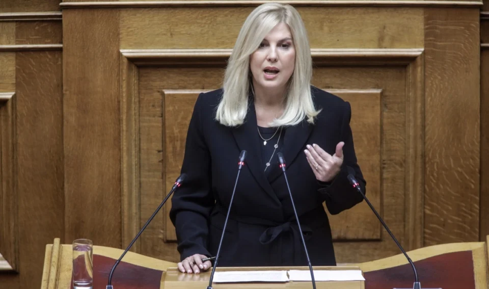 Μετακομίζει η Ράνια Θρασκιά από τον ΣΥΡΙΖΑ;
