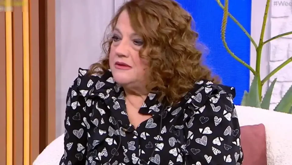 Ελένη Καστάνη: "Πέρασα πολλές δύσκολες στιγμές. Η ζωή με έχει χτυπήσει αλύπητα"