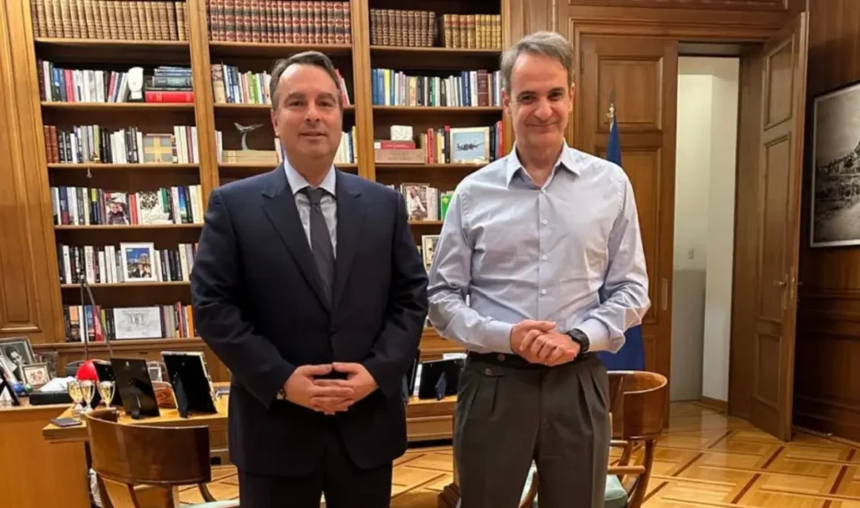 Συνάντηση Μητσοτάκη με Παπαθανάση στο Μαξίμου: Επί τάπητος η καθημερινότητα των πολιτών