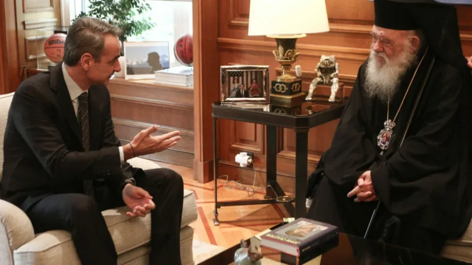 Έκλεισε η συμφωνία: Σπίτια για νέους με τα ακίνητα της Εκκλησίας