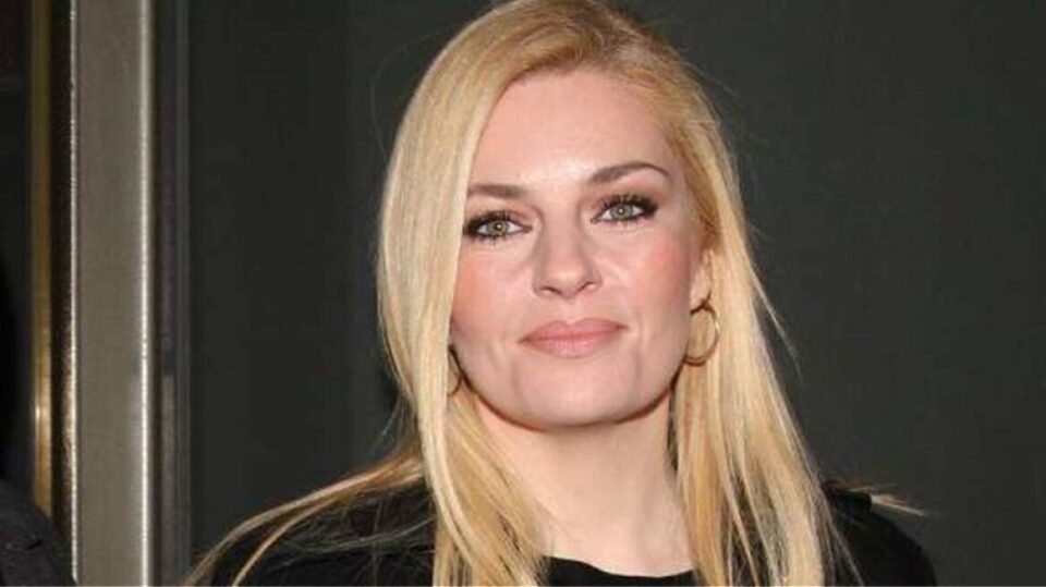 Συγκινεί η Ελισάβετ Μουτάφη για την υιοθεσία από την Αφρική