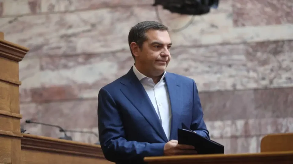 Με κορωνοϊό ο Αλέξης Τσίπρας: Δεν θα δώσει το παρών στην κηδεία του Κώστα Σημίτη