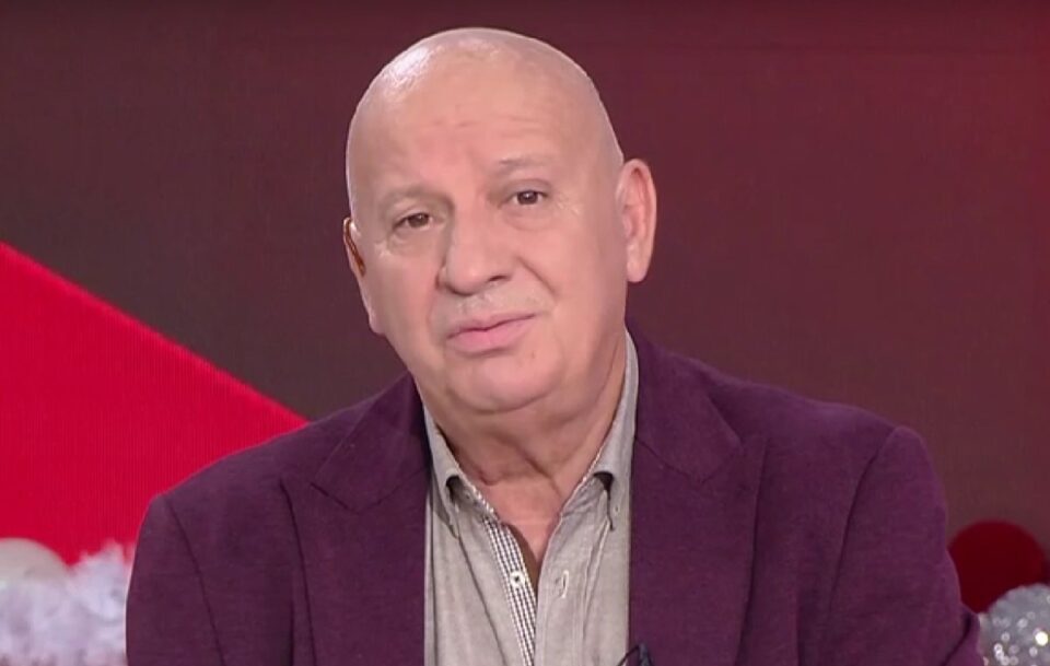 Ξέσπασε στον "αέρα" ο Θανάσης Κατερινόπουλος για τον βιολογικό πατέρα του τρίχρονου Άγγελου
