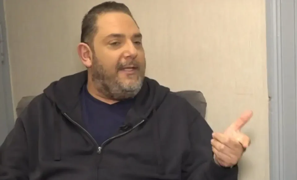 Στέλιος Διονυσίου: "Σταμάτησα τον πλειστηριασμό του σπιτιού μου. Τώρα μένω σε 80 τετραγωνικά με ενοίκιο"