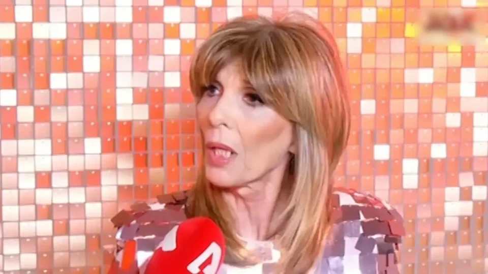 Κατερίνα Στανίση: "Αυτός τραγουδούσε στη σκηνή κι εγώ έκλεινα τα αυτιά μου"