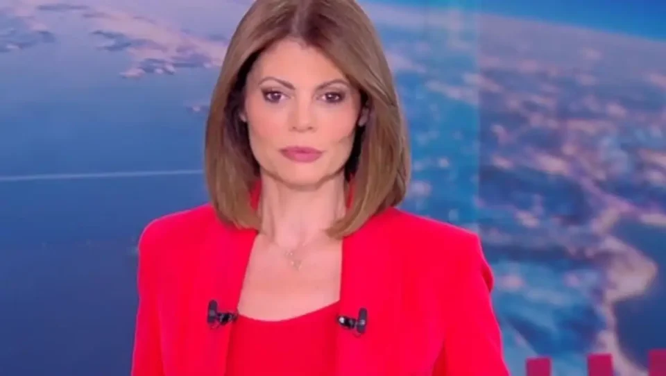 Η Χριστίνα Βίδου έκανε πρεμιέρα στα κόκκινα στο κεντρικό δελτίο ειδήσεων του ΣΚΑΪ