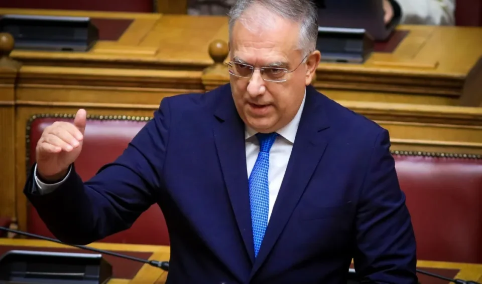 Τάκης Θεοδωρικάκος: "Δίνουμε σκληρή μάχη για να αποκλιμακωθούν οι τιμές"
