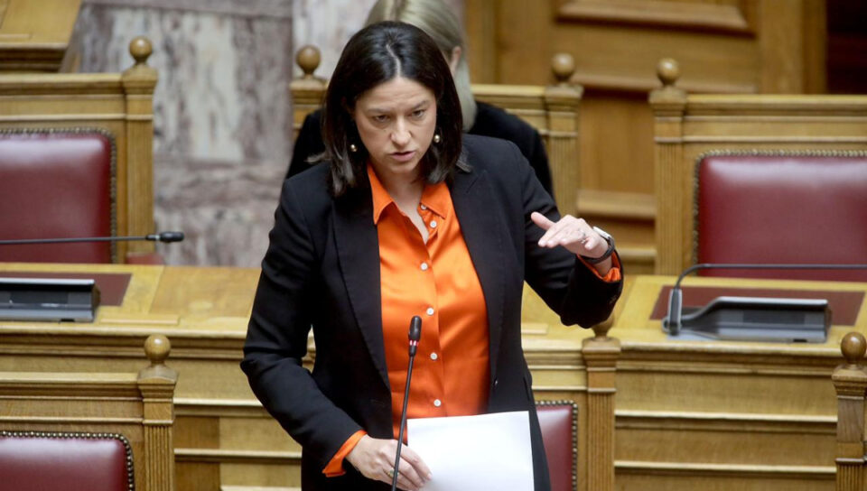 Νίκη Κεραμέως: Επεκτείνονται και στην Αμοργό τα μέτρα στήριξης σε επιχειρήσεις και εργαζομένους