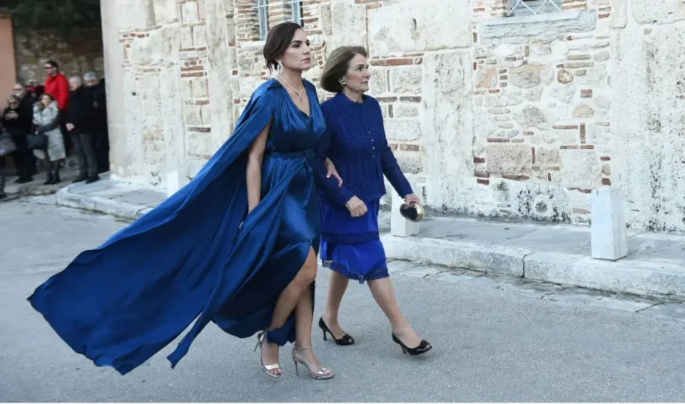 Όλγα Κεφαλογιάννη: Η εντυπωσιακή εμφάνιση στον γάμο του Νικόλαου Ντε Γκρες και της Χρυσής Βαρδινογιάννη