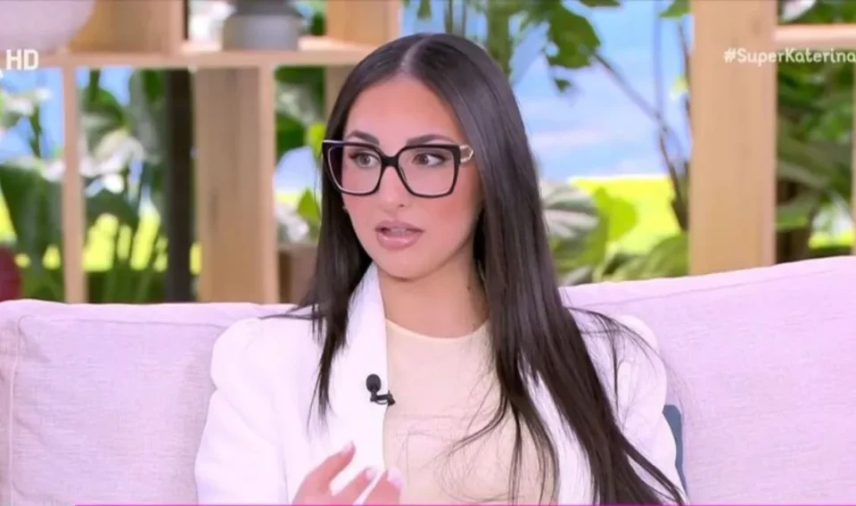 Klavdia: Η "Αστερομάτα" θα μπορούσε να είναι ένα από τα κορίτσια που "χάθηκαν" στα Τέμπη