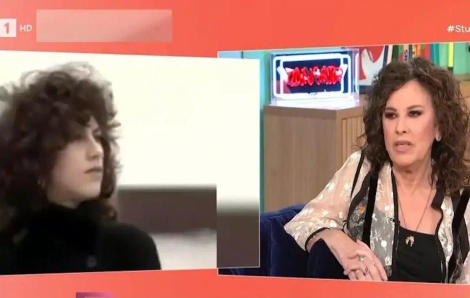 Ελευθερία Αρβανιτάκη: "Δεν ήθελε να φαίνεται το όνομά μου στο κουδούνι γιατί είμαι τραγουδίστρια"