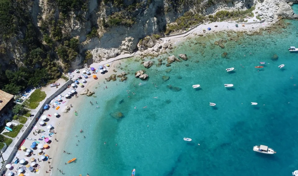 Αυτά είναι τα 4 ελληνικά νησιά που εμφανίζονται πρώτα στις προτιμήσεις των Αμερικανών για φέτος το καλοκαίρι