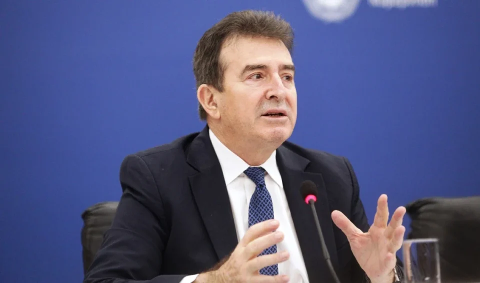 Μιχάλης Χρυσοχοΐδης για Τέμπη: "Να ζητήσουμε όλοι να αποδοθεί το δίκαιο" - Το σχόλιο για τις κατηγορίες περί συγκάλυψης