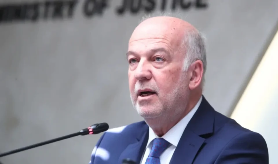 Γιώργος Φλωρίδης: Πέντε ψέματα για τα Τέμπη που κατέρρευσαν - "Τίποτα δεν εξαφανίστηκε"
