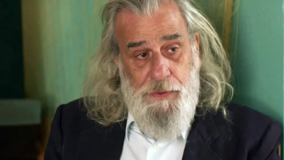 Παραλία: Ο Παύλος έρχεται σε μεγάλη σύγκρουση με τον Διονύση