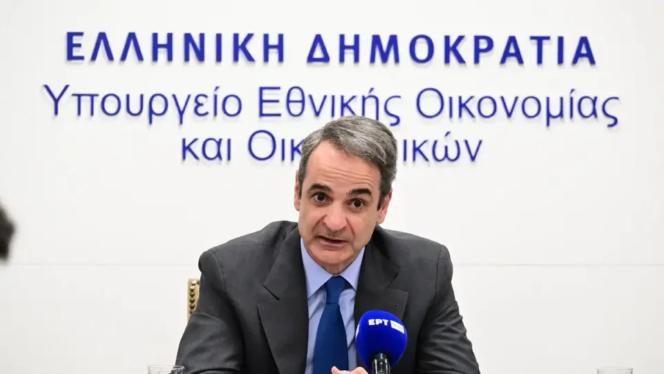 Μητσοτάκης μετά τη συνάντηση με Πιερρακάκη: "Θα πάμε σε νέες μειώσεις φόρων"