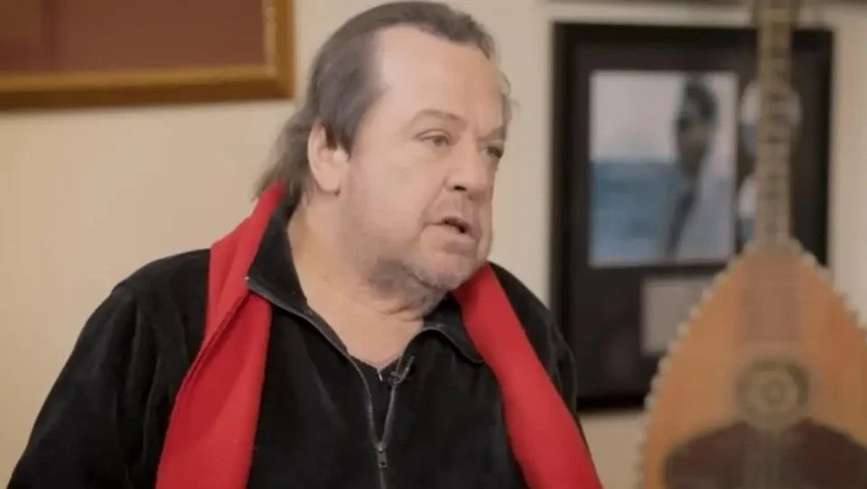 Γιάννης Πάριος: "Πραγματικά δεν με αγαπάω"