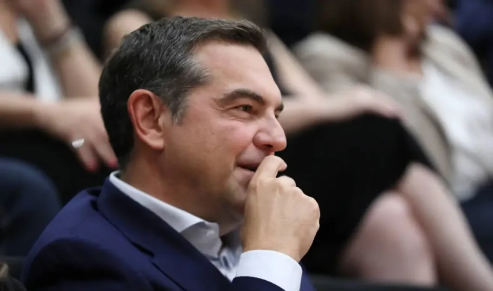 Αλέξης Τσίπρας: Αντίστροφη μέτρηση για την επιστροφή του στην πολιτική
