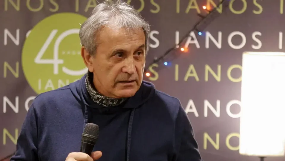 Γιώργος Νταλάρας: "Δεν δέχομαι να παρεξηγούν τις προθέσεις μου"